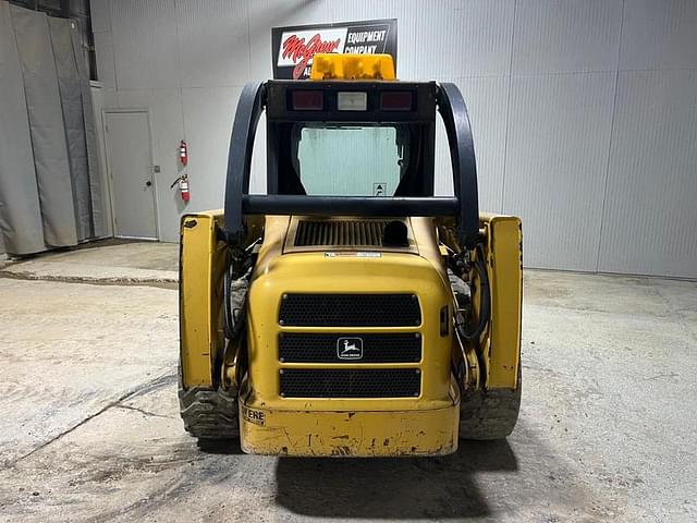 Image of John Deere 250 equipment image 3