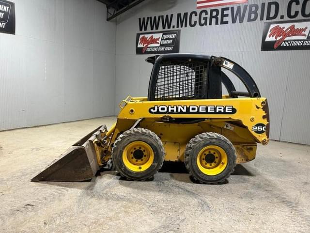 Image of John Deere 250 equipment image 1