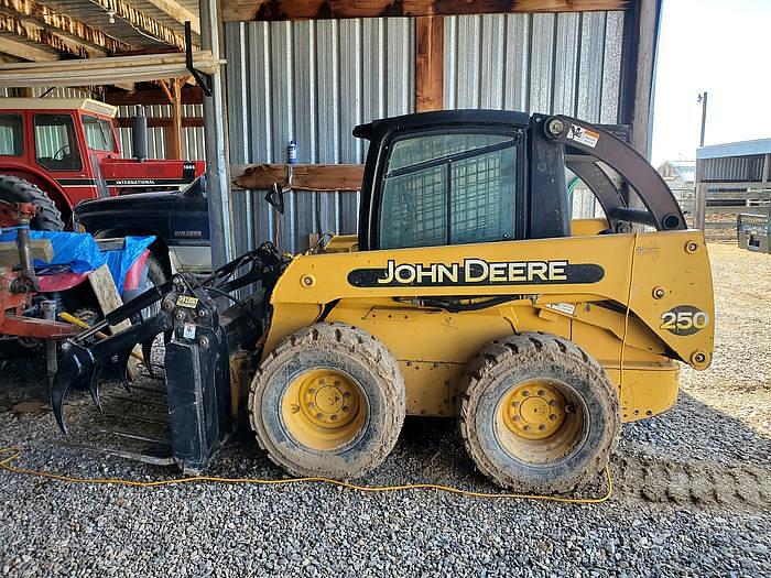 Image of John Deere 250 Primary image