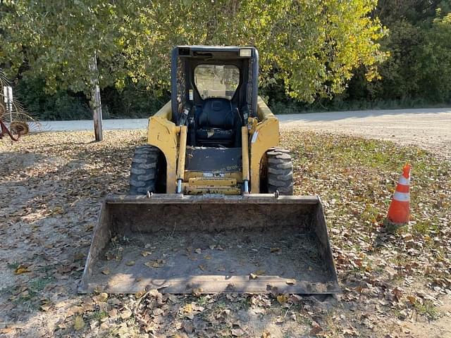 Image of John Deere 250 equipment image 1