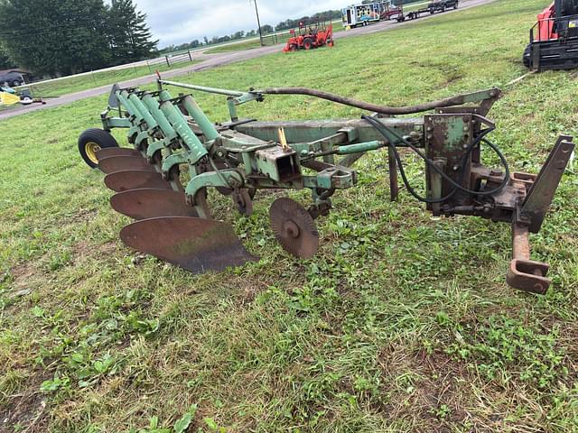 Image of John Deere 2500 equipment image 2