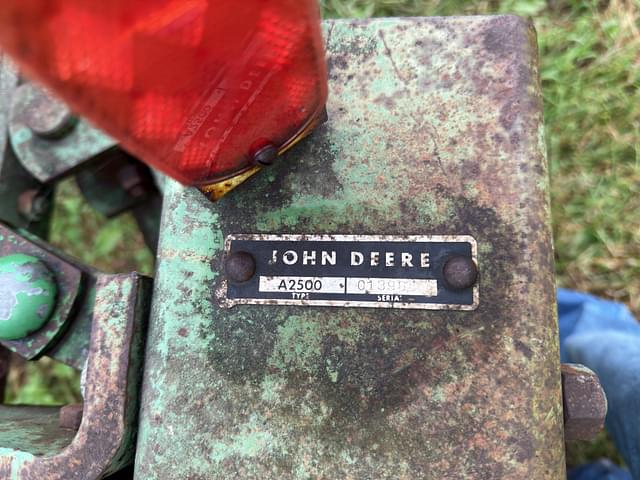 Image of John Deere 2500 equipment image 3