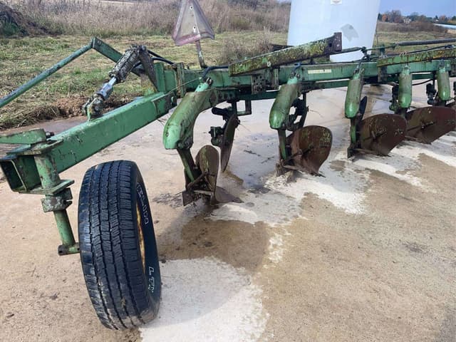 Image of John Deere 2500 equipment image 2