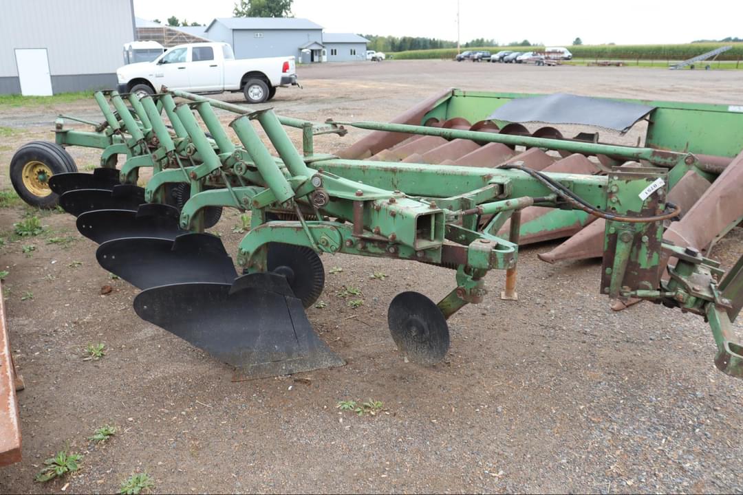 Image of John Deere 2500 Primary image