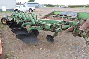 Main image John Deere 2500