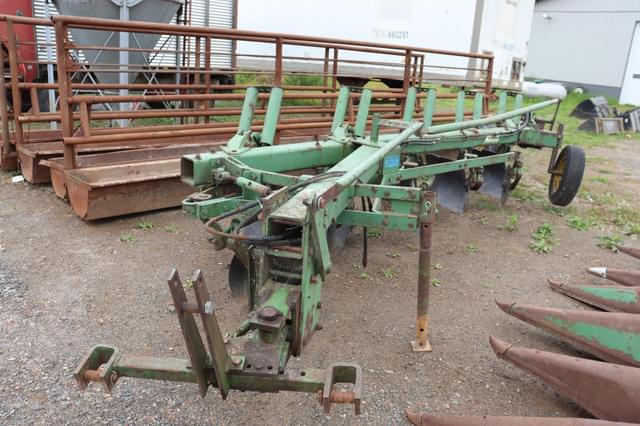 Image of John Deere 2500 equipment image 2