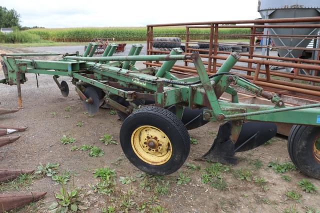 Image of John Deere 2500 equipment image 3