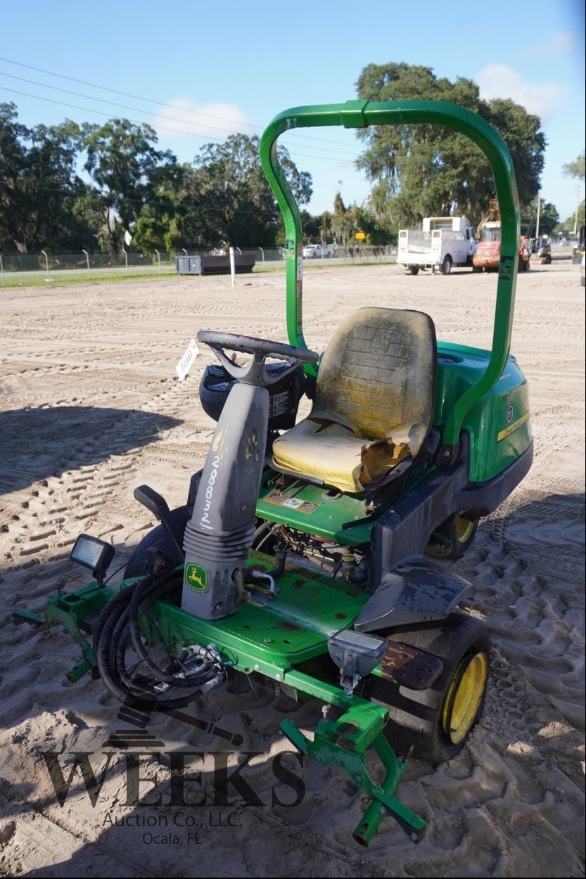 John Deere 2500B Equipment Image0