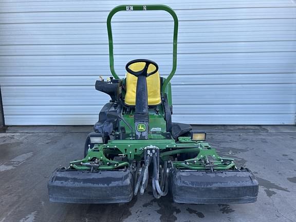 Image of John Deere 2500B equipment image 3