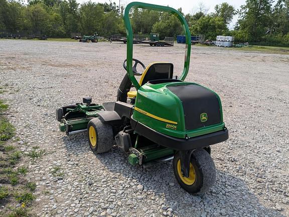 Image of John Deere 2500E equipment image 4