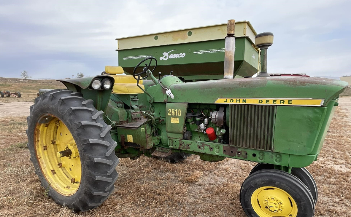 SOLD - John Deere 2510 Tractors 40 to 99 HP | Tractor Zoom