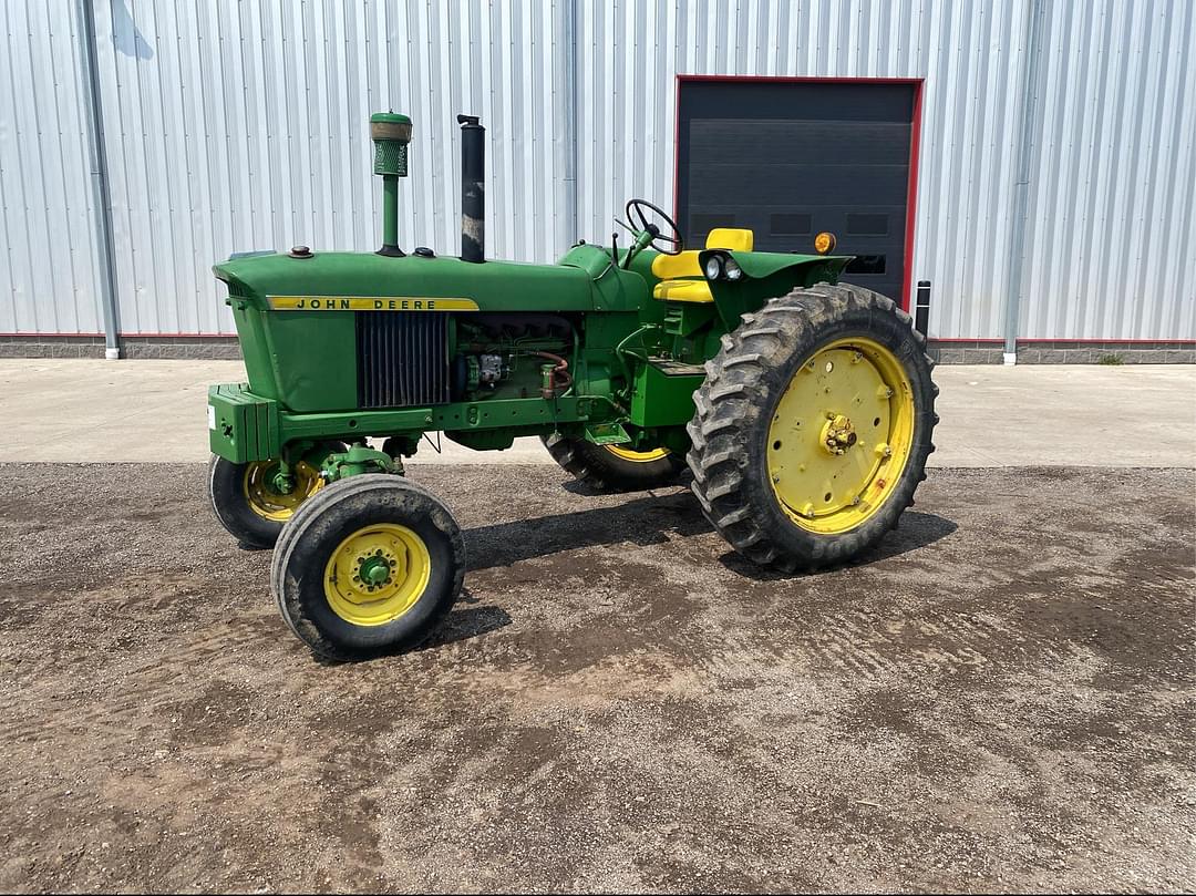Image of John Deere 2510 Primary image