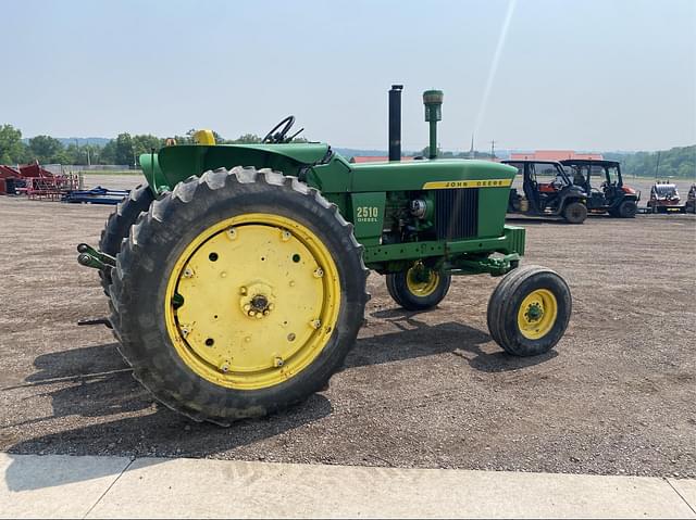 Image of John Deere 2510 equipment image 3