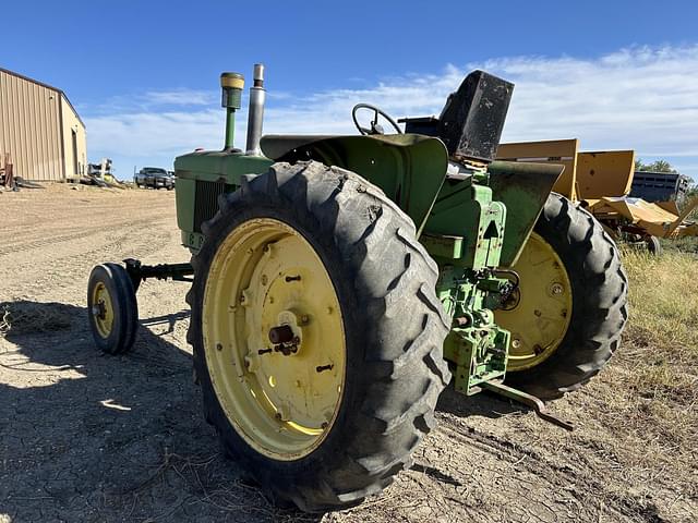 Image of John Deere 2510 equipment image 2