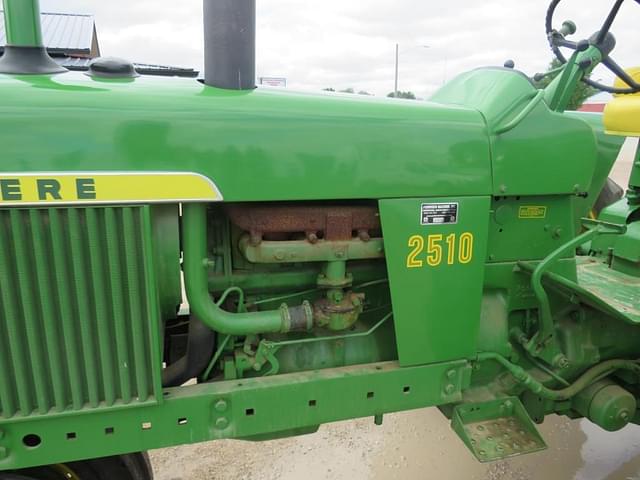 Image of John Deere 2510 equipment image 2