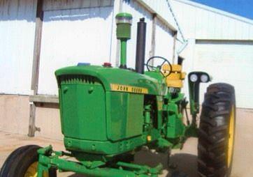 Image of John Deere 2510 equipment image 1