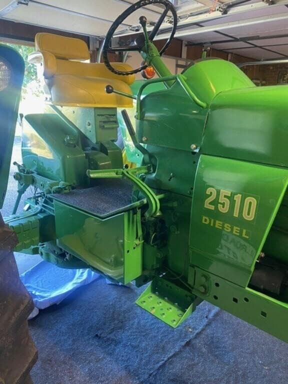 Image of John Deere 2510 equipment image 2