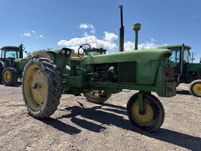 Image of John Deere 2510 equipment image 1