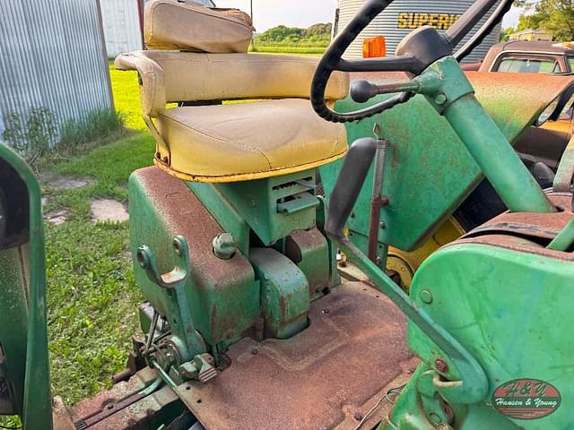 Image of John Deere 2510 equipment image 4