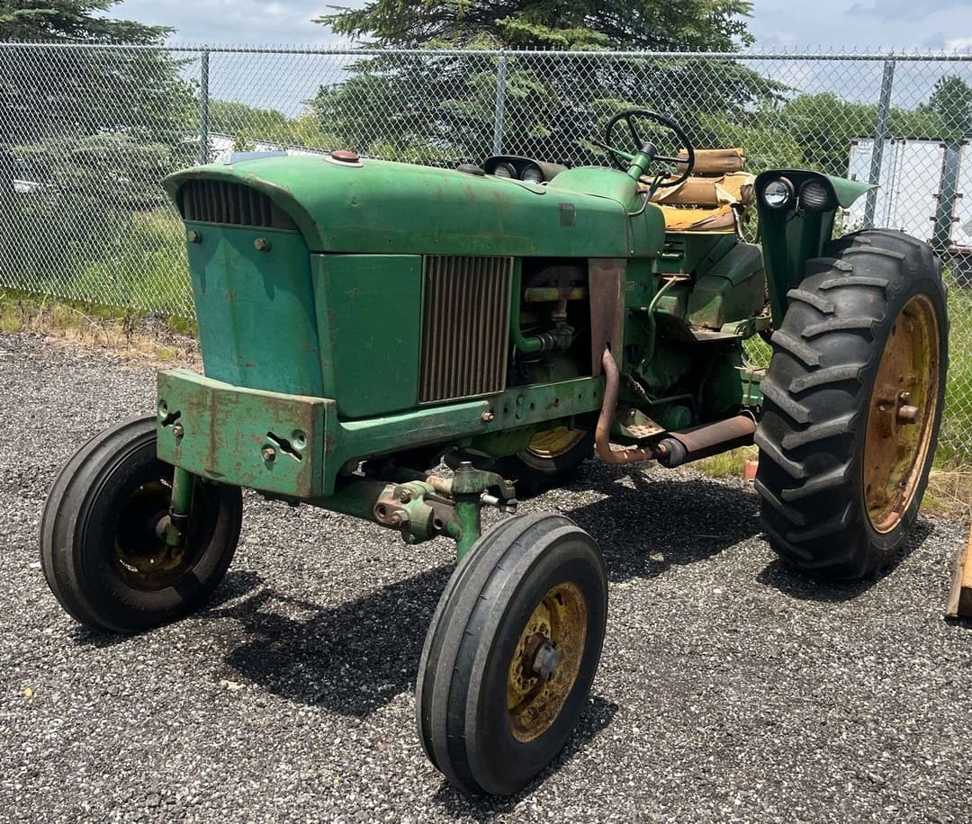 Image of John Deere 2150 Primary image