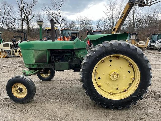 Image of John Deere 2510 equipment image 1