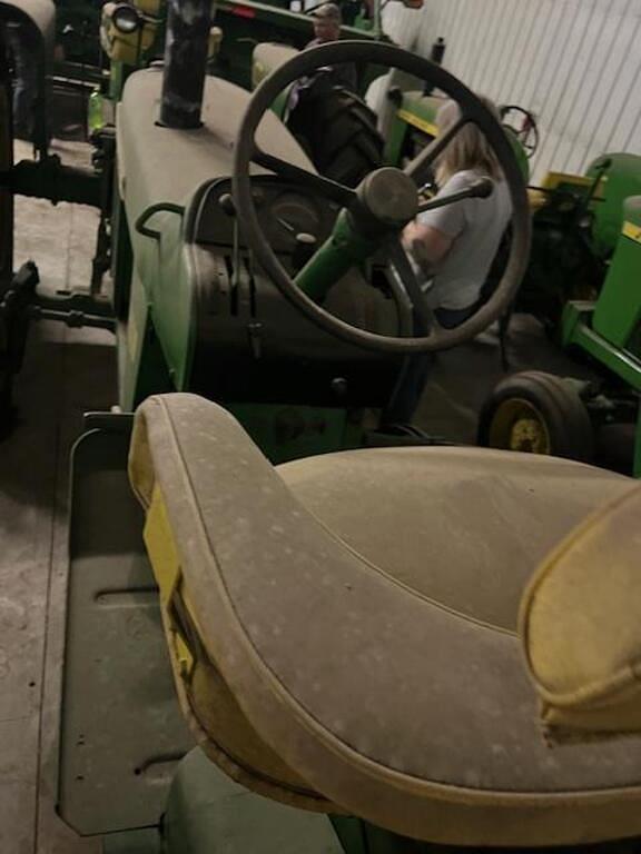 Image of John Deere 2510 equipment image 4