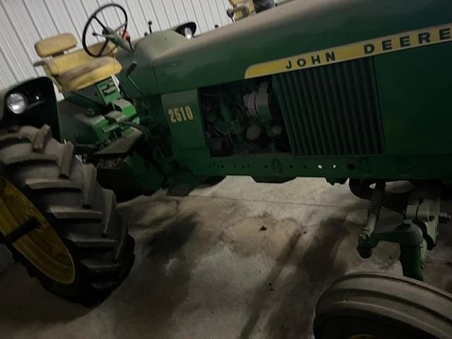 Image of John Deere 2510 equipment image 1