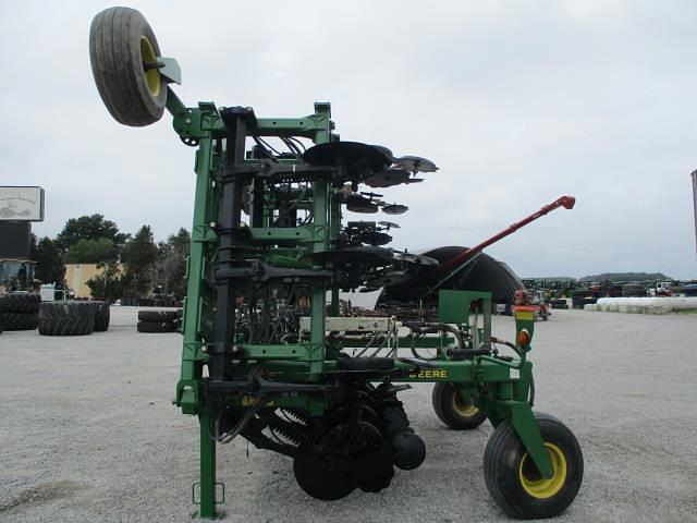 Image of John Deere 2510H equipment image 3