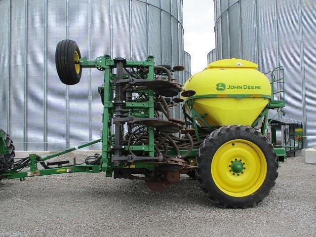 Image of John Deere 2510H equipment image 2