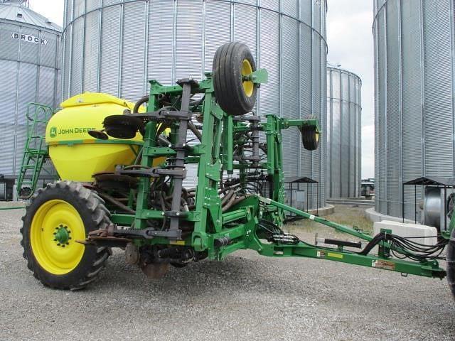 Image of John Deere 2510H equipment image 1