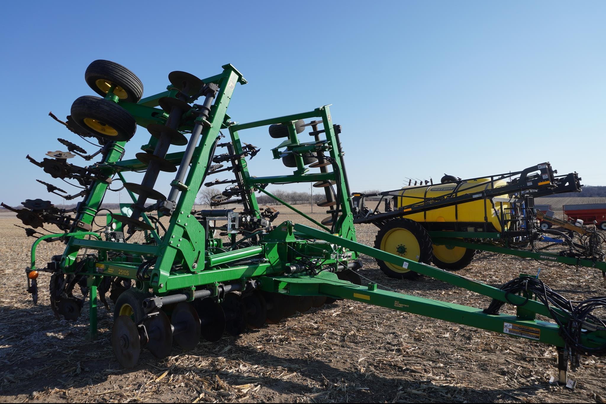 John Deere 2510S Equipment Image0