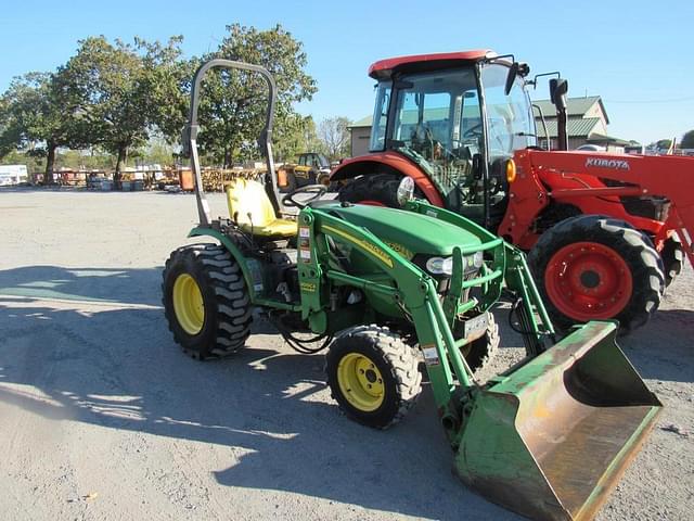 Image of John Deere 2520 equipment image 3