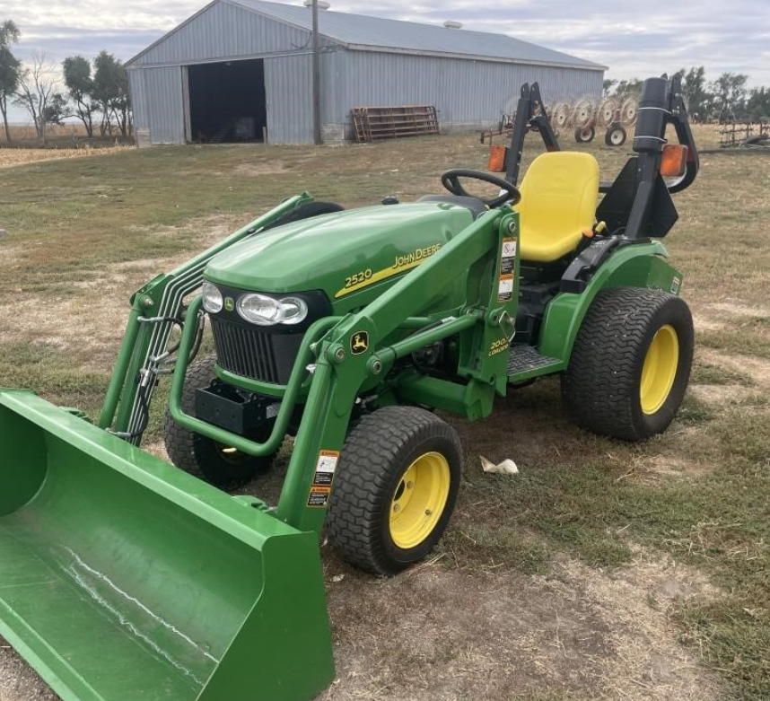 Main image John Deere 2520