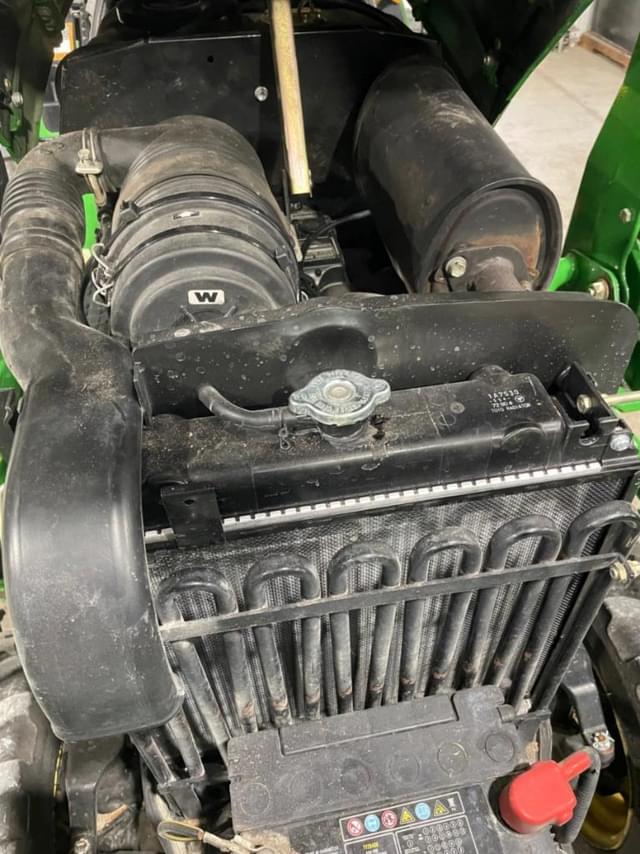 Image of John Deere 2520 equipment image 3