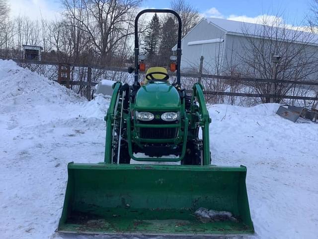 Image of John Deere 2520 equipment image 2