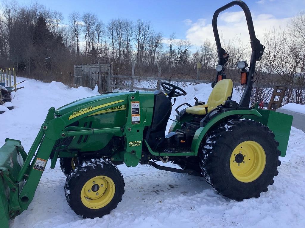 Image of John Deere 2520 Primary image