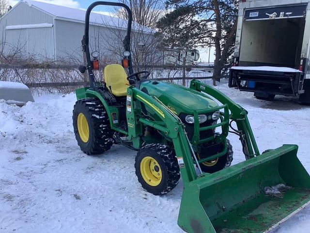 Image of John Deere 2520 equipment image 4