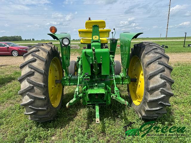 Image of John Deere 2520 equipment image 3