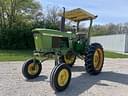 John Deere 2520 Image