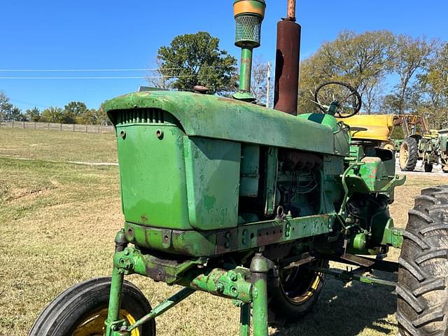 Image of John Deere 2520 equipment image 4