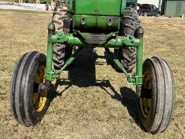 Image of John Deere 2520 equipment image 3