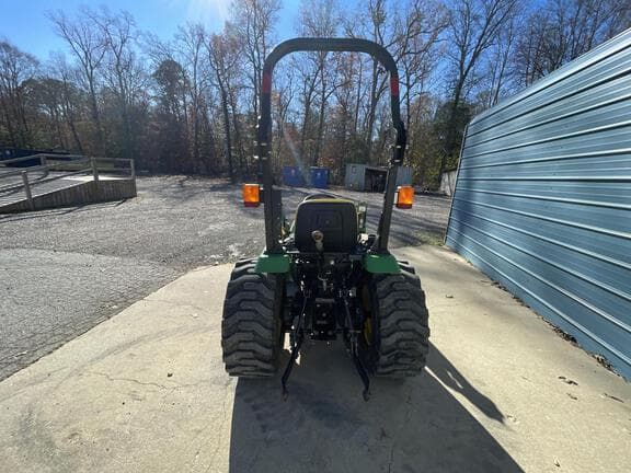 Image of John Deere 2520 equipment image 3