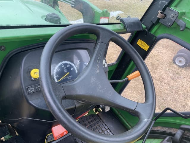 Image of John Deere 2520 equipment image 4