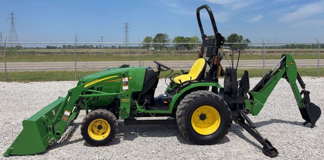 Image of John Deere 2520 equipment image 1
