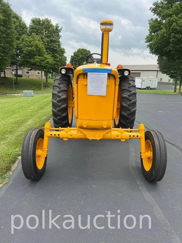 Image of John Deere 2520 equipment image 1