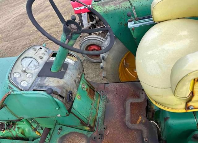 Image of John Deere 2520 equipment image 4