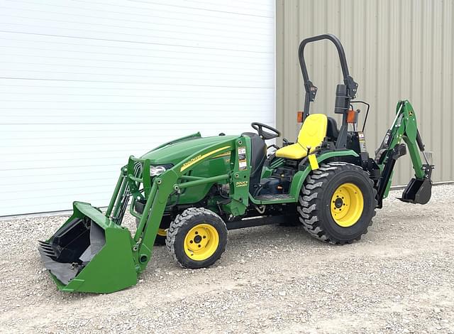 Image of John Deere 2520 equipment image 1