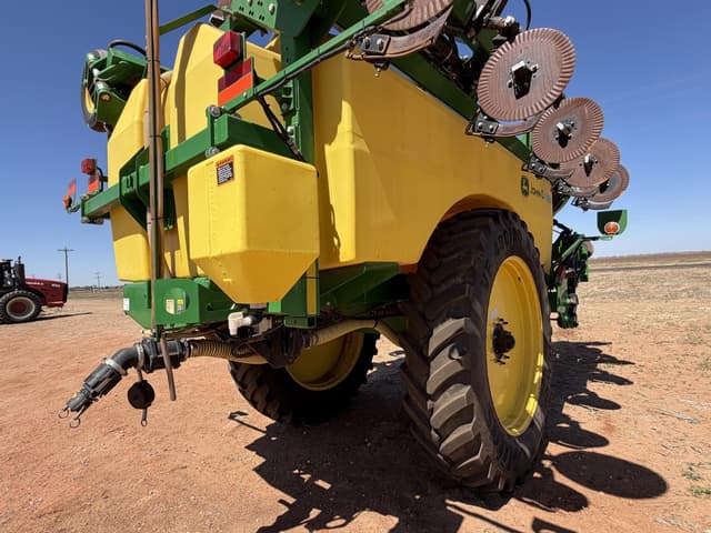 Image of John Deere 2530L equipment image 2