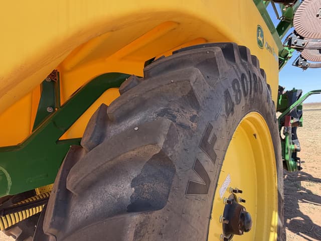 Image of John Deere 2530L equipment image 1