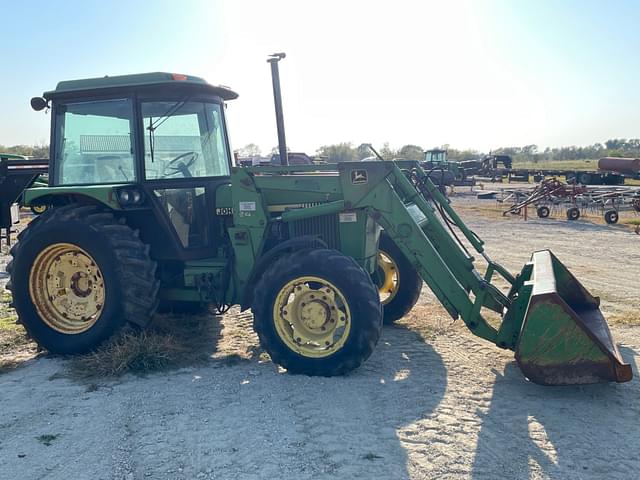 Image of John Deere 2550 equipment image 2